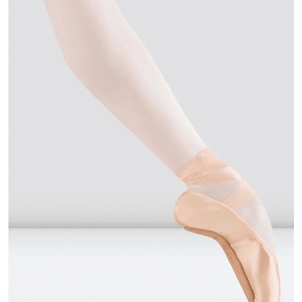 Brand new - Demi pointe shoes